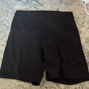 Lululemon wunder train high- rise shorts 6”